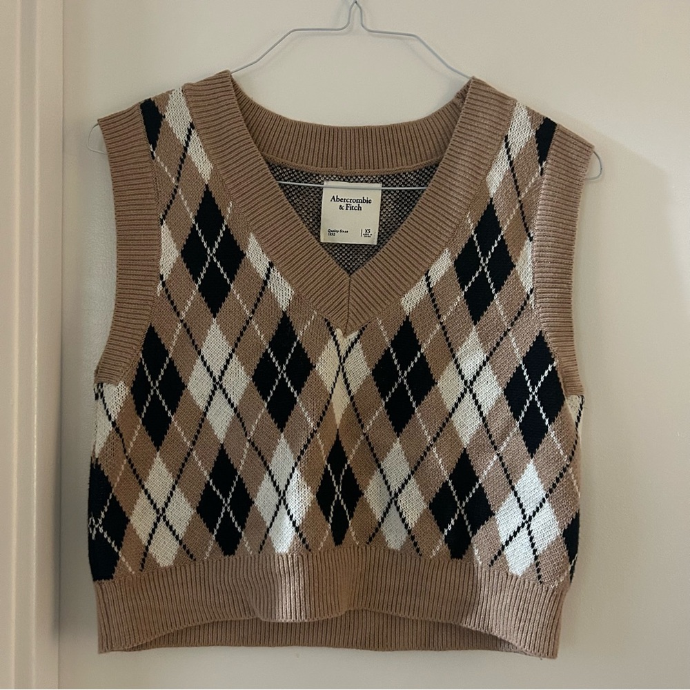 Abercrombie & Fitch Sweater Vest - EXCELLENT CONDITION